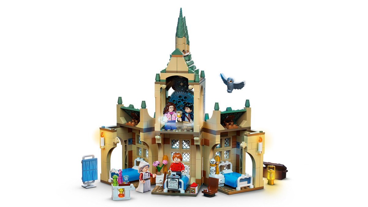 Warner Bros Hogwarts Hospital Wing LEGO