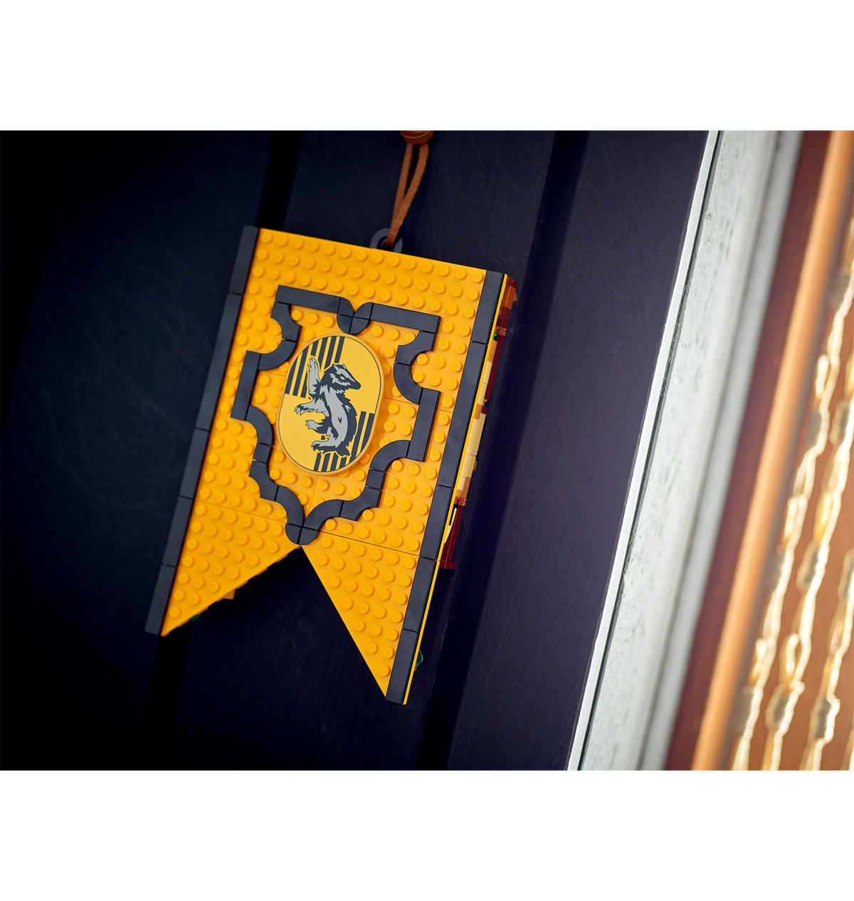 Warner Bros Hufflepuff House Banner LEGO