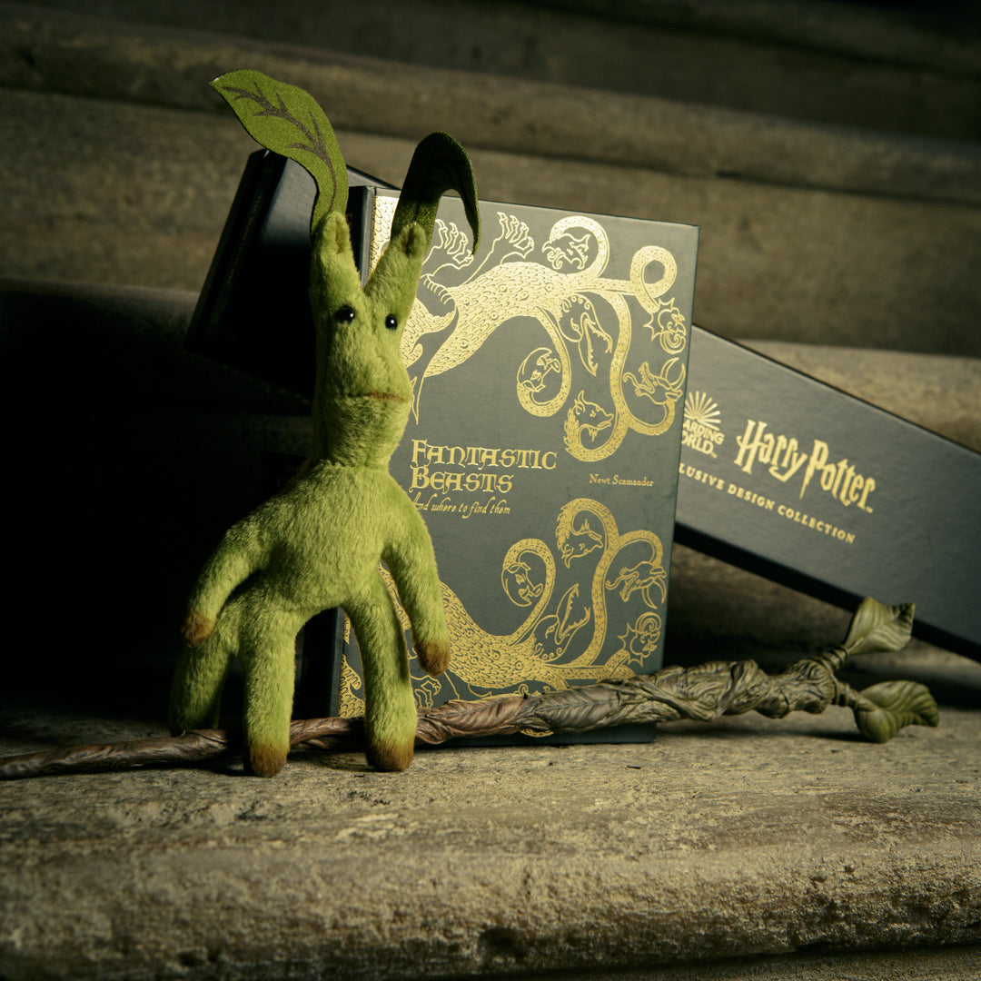 Warner Bros Bowtruckle Wand